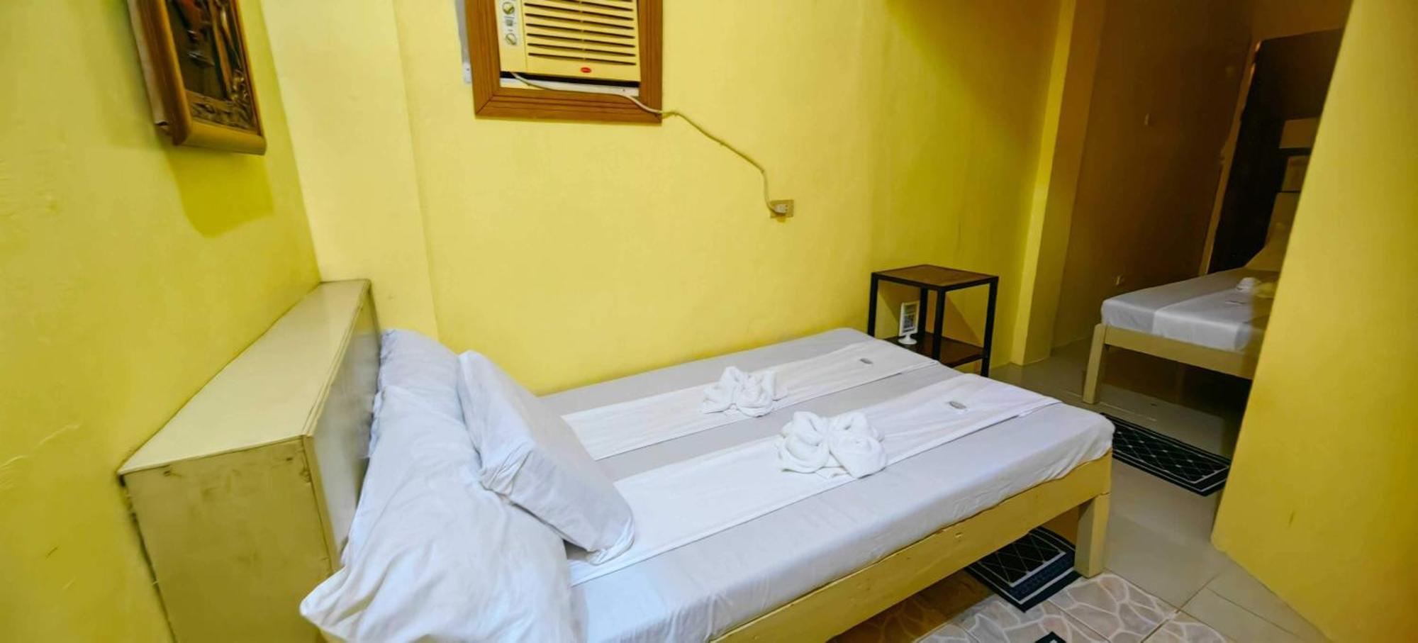 Las Residencias Bed And Breakfast Puerto Princesa Exterior photo