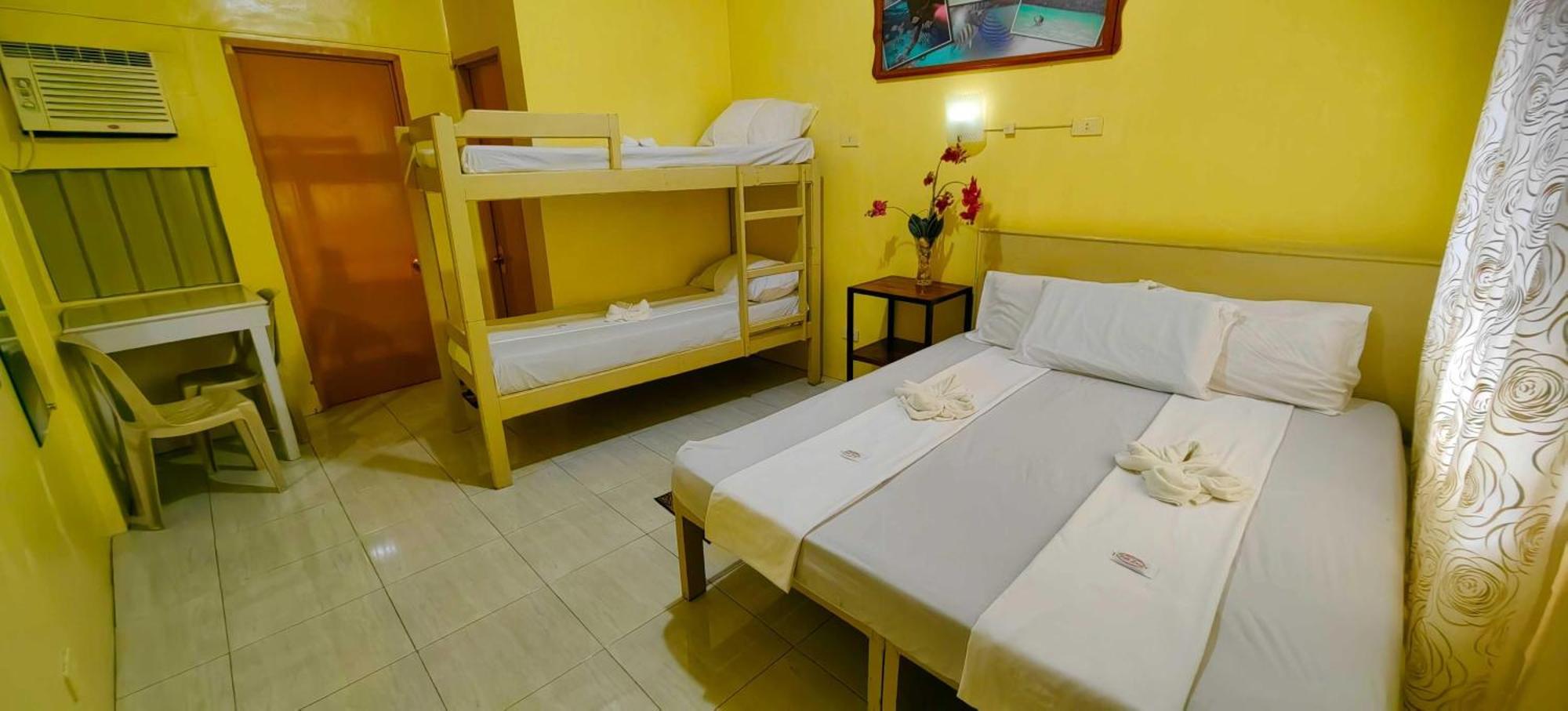 Las Residencias Bed And Breakfast Puerto Princesa Exterior photo