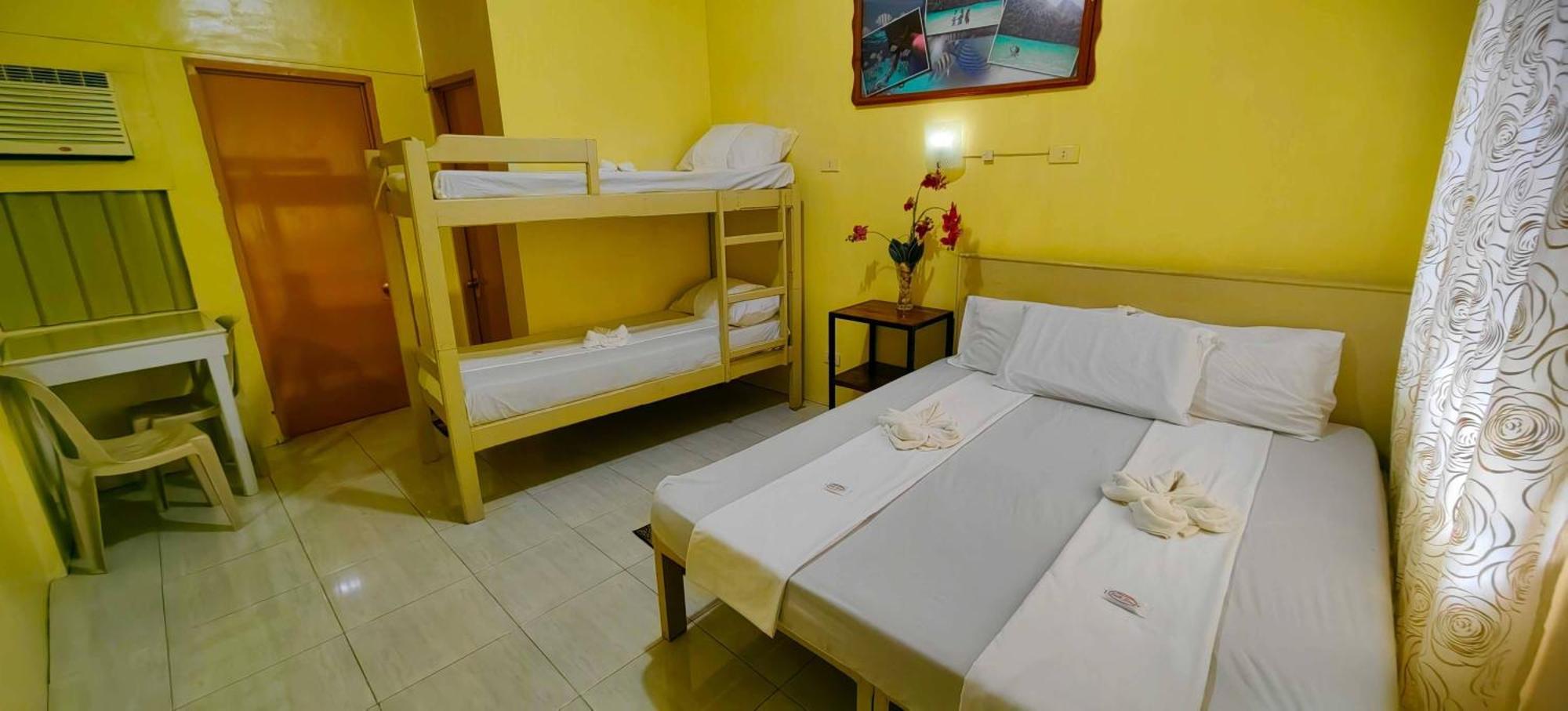 Las Residencias Bed And Breakfast Puerto Princesa Exterior photo