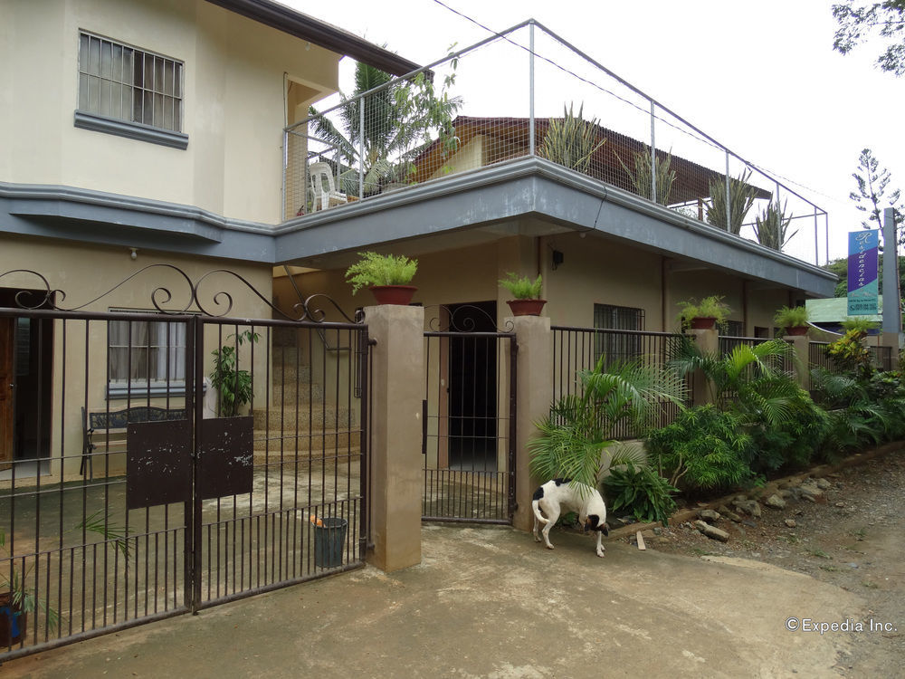 Las Residencias Bed And Breakfast Puerto Princesa Exterior photo
