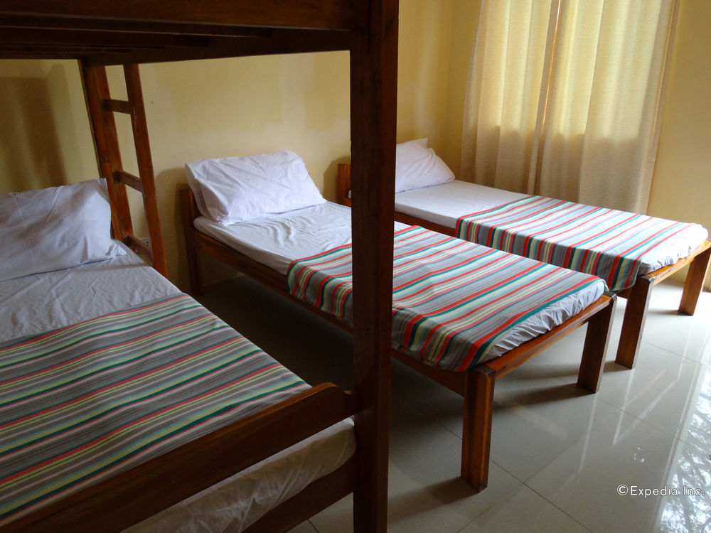 Las Residencias Bed And Breakfast Puerto Princesa Exterior photo