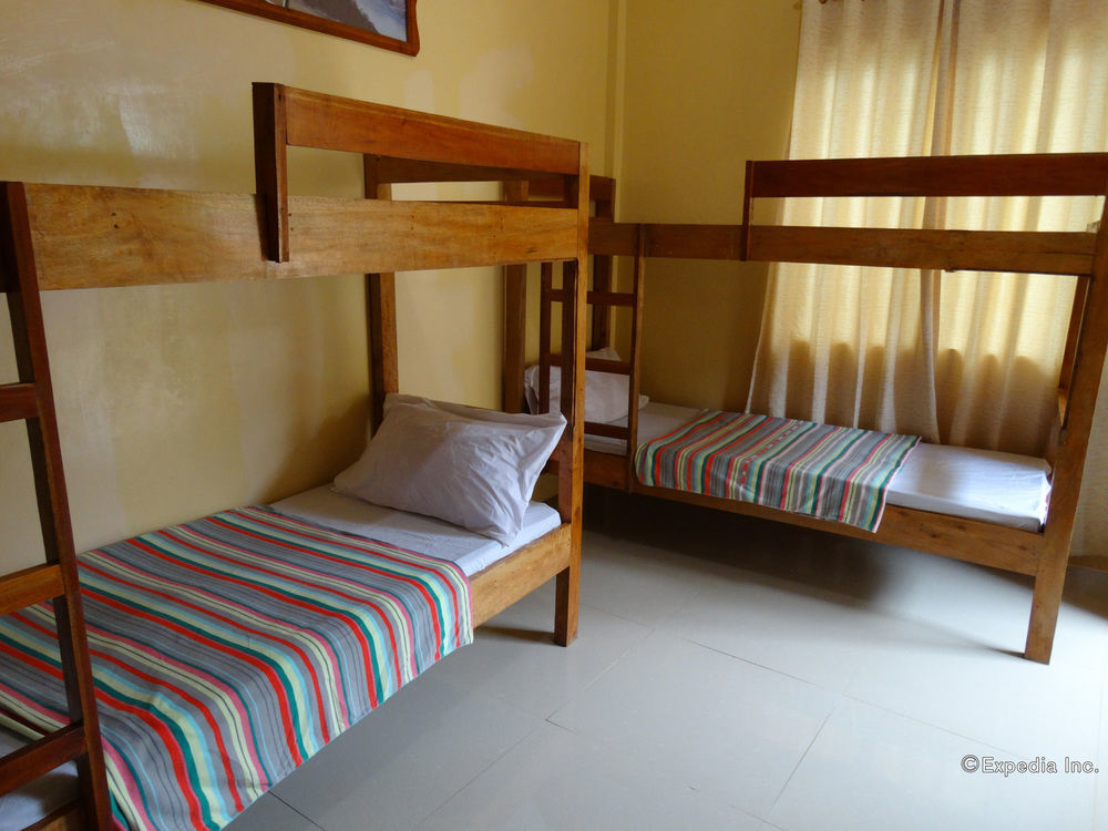 Las Residencias Bed And Breakfast Puerto Princesa Exterior photo