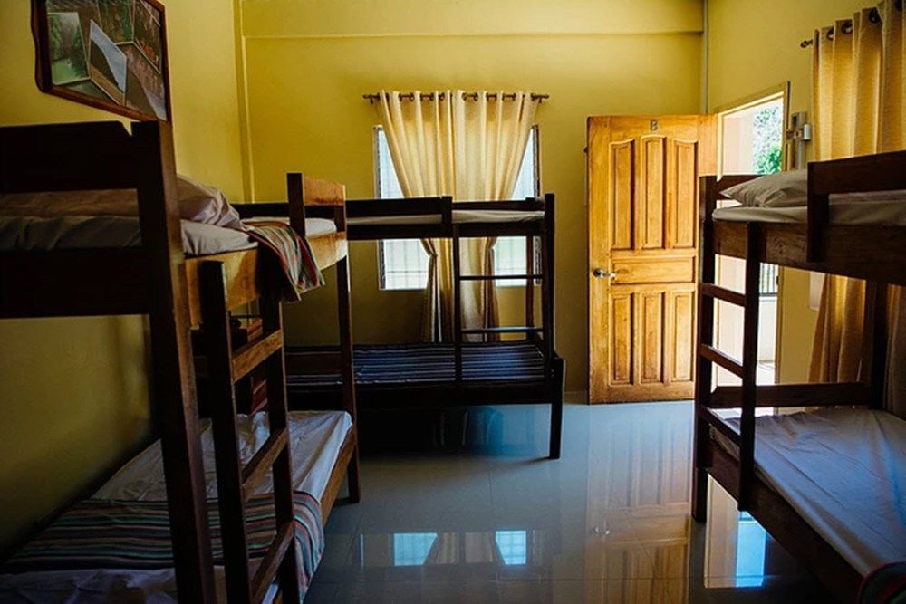 Las Residencias Bed And Breakfast Puerto Princesa Exterior photo