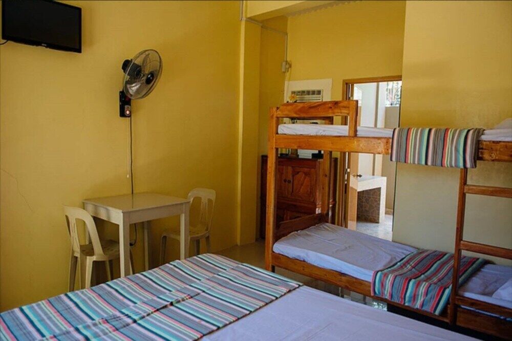 Las Residencias Bed And Breakfast Puerto Princesa Exterior photo